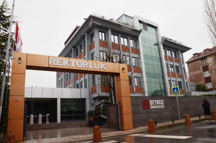 rektor beyk oCseVlEbjb