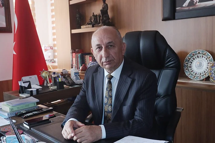 remzi sen 4 OaGdkOT4mE