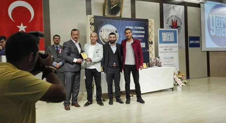 Kâğıthane Belediyesi Kültür Merkezi'nde bu yıl 6.'sı gerçekleştirilen ödül töreninde