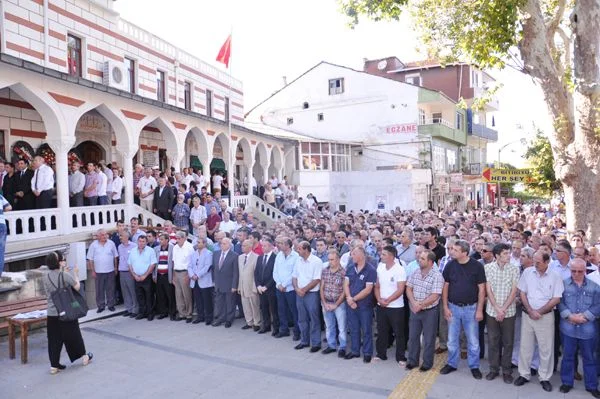 Torununun sünnet düğününde geçirdiği kalp kriziyle hayata veda eden 4.