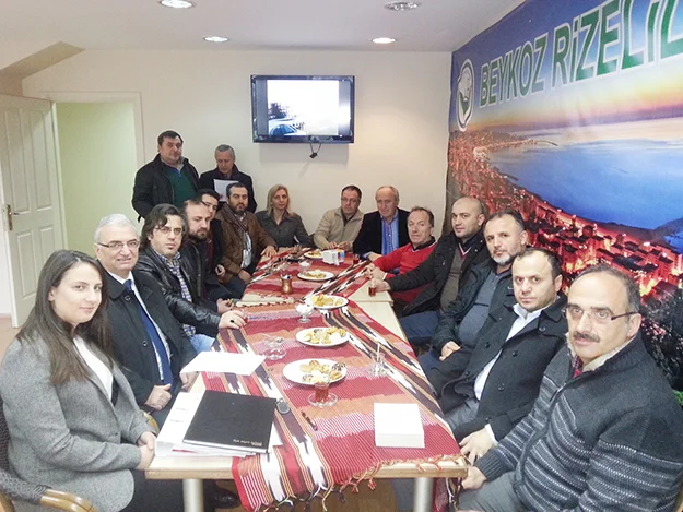 ​Beykoz Rizeliler Kültür ve Yardımlaşma Derneği'nin Olağanüstü toplantısında Haydar Çelik,