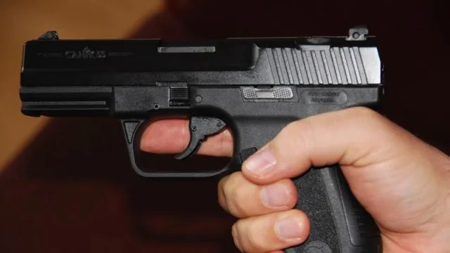 Beykoz'da tasmasız köpek gezdirme tartışması sonucu çıkan kavgada Refik Vural'ı