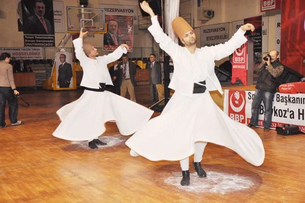 Mutasavvıf, şair ve düşünür Mevlana Celaleddin Rumi, düğün günü olarak