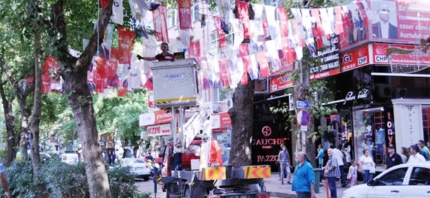 Beykoz Kaymakamı Ahmet Katırcı, parti binaları ve seçim koordinasyon merkezleri