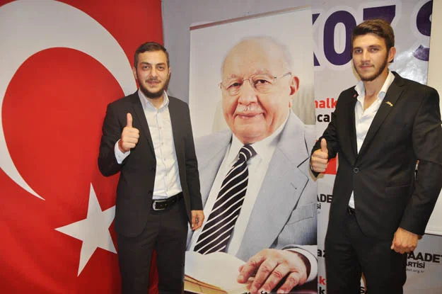 saadet genc secili 18 0275rc UyF