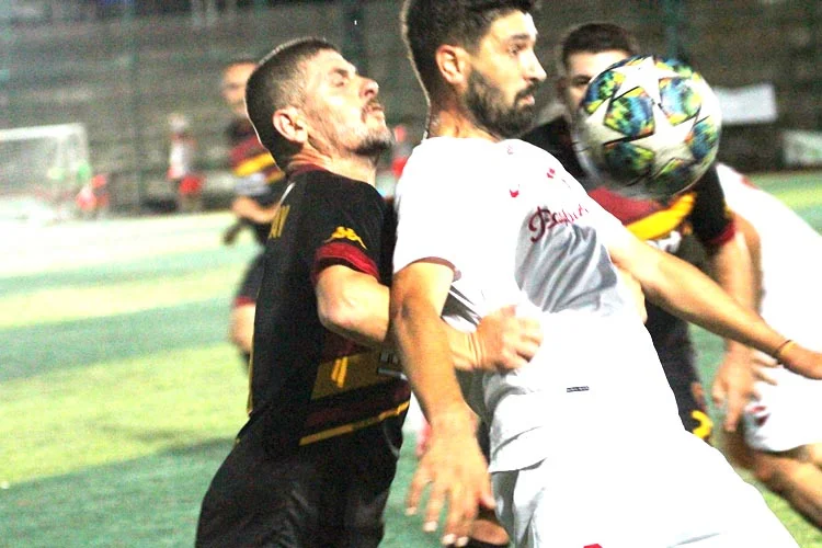 Merhum Uğur Sakaloğlu adına Kavacıkspor 15 Temmuz Şehitler Stadında yapılan