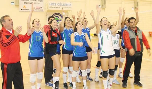 Beykoz Belediyespor A Bayan Voleybol Takımı geçen hafta sonunda oynadığı