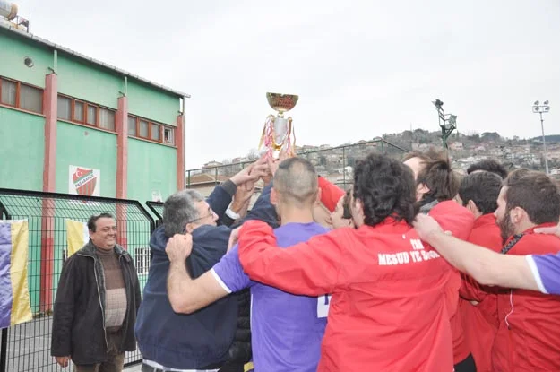 Mesudiye Süper Amatör'de... 5 sampi mesudiye 8 aCOFBzaWMA