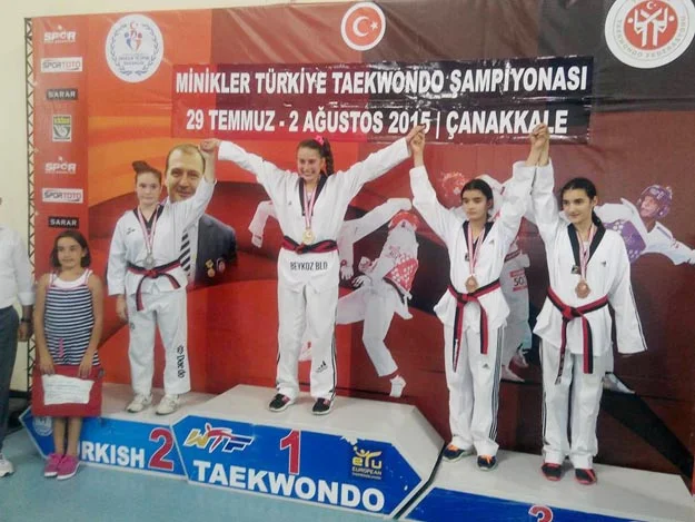 Beykoz'da bir minik şampiyon 3 sampiyo JX1w7z5Vn4