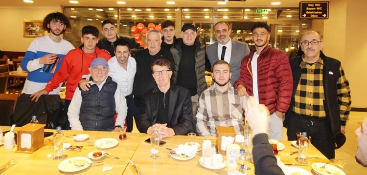 sampiyon kutla f0bqtvKwPM