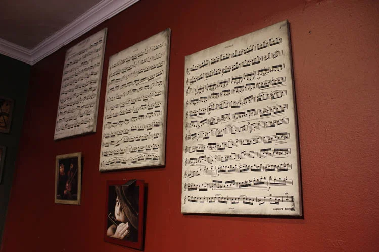 Beykoz'un ilk sanat akademisi olmak özelliğini taşıyan Bengü Efsen Sanat