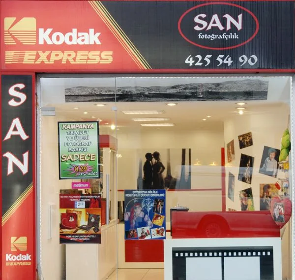 Nahit Sıtkı Örik'in “Eve Düşen Yıldırım” eserinden aynı adla ekrana