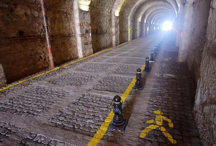 saray tun PEvYHpq2dj