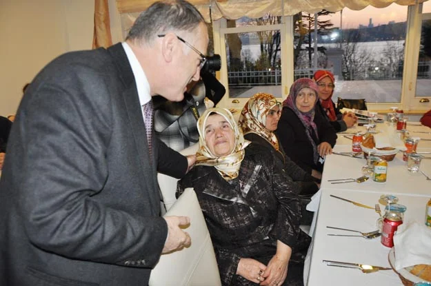 Beykoz Belediyesi, şehit ailelerini kucakladı 4 sehit a db 3 ZjhoAdSIgJ