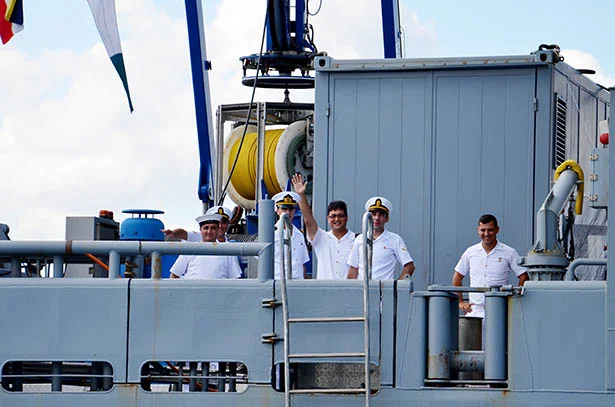 sehit aileleri savas gemilerinde agirlandi 1 4NbOCEpgtF