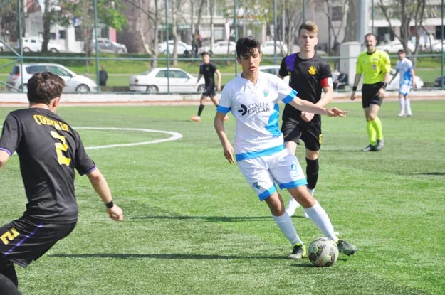İstanbul U-19/1 ligi 19.grup son hafta mücadelesinde Çubukluspor, Ortaçeşme Stadı’nda