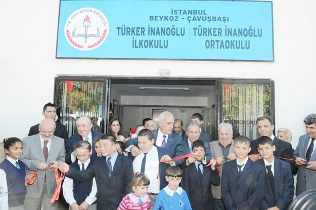 Seksen yıllık sinema devi: 'Beykozlu Türker İnanoğlu' 8 seksen yillik sinema devi inanoglu hcryYz8wSt