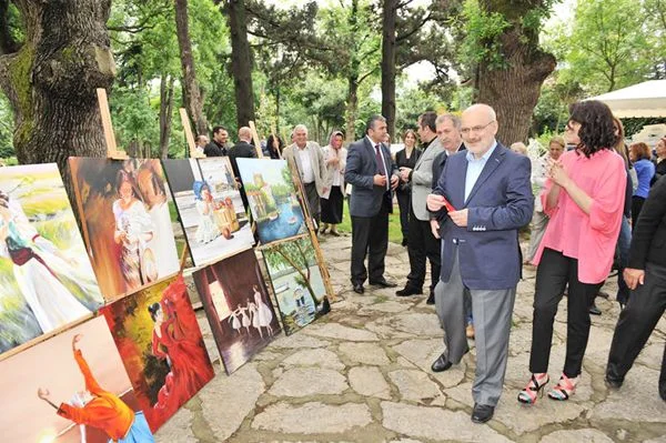 Beykoz Belediye Başkanı Yücel Çelikbilek, sanat ve meslek eğitiminde önemli