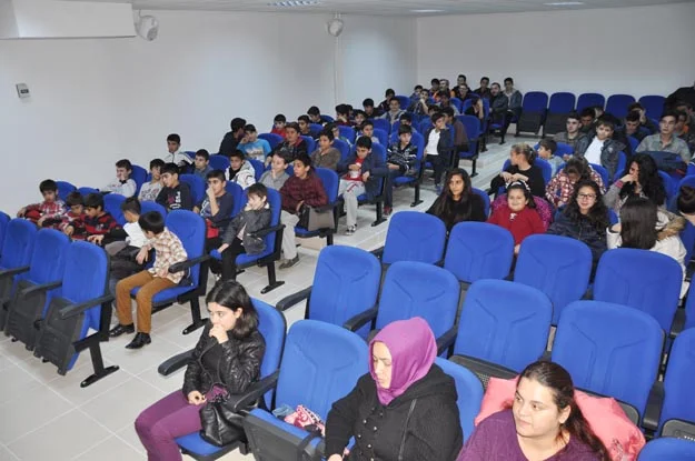 Rüzgarlıbahçe Spor Kulübü'nün minik ve gençleri, Yard. Doç. Dr. Öznur