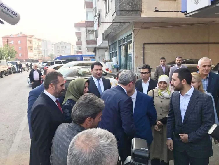 AK Parti İstanbul İl Başkanı Bayram Şenocak, partisinin Beykoz İlçe