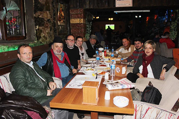 ​Beykoz’un tanınmış simalarından Şenel Ustabaşı ilçenin yerel basın mensuplarını işletmeciliğini