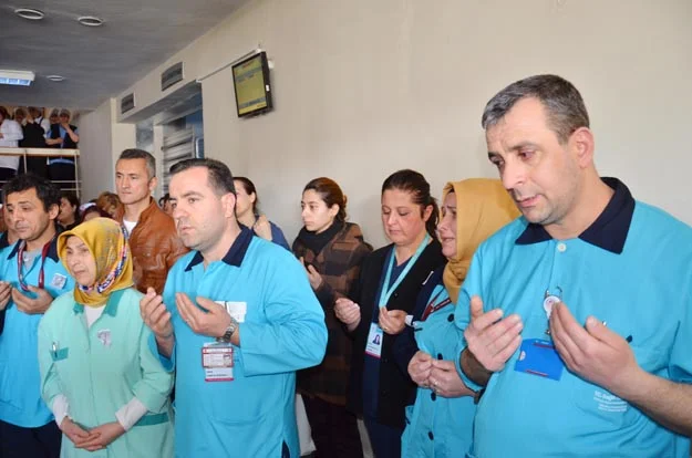 Beykoz Devlet Hastanesi personeli Şenol Kayhı'nın geçirdiği beyin kanaması sonucu