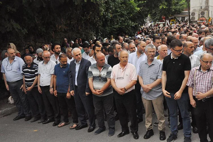 Beykoz’un önemli iş insanlarından Hacı Şeref Yıldız, yoğun bir katılımla