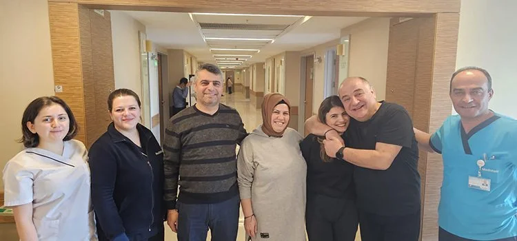 Ülke çapında, koltuk altından yapmış olduğu kalp ameliyatlarıyla tanınan Beykoz’un