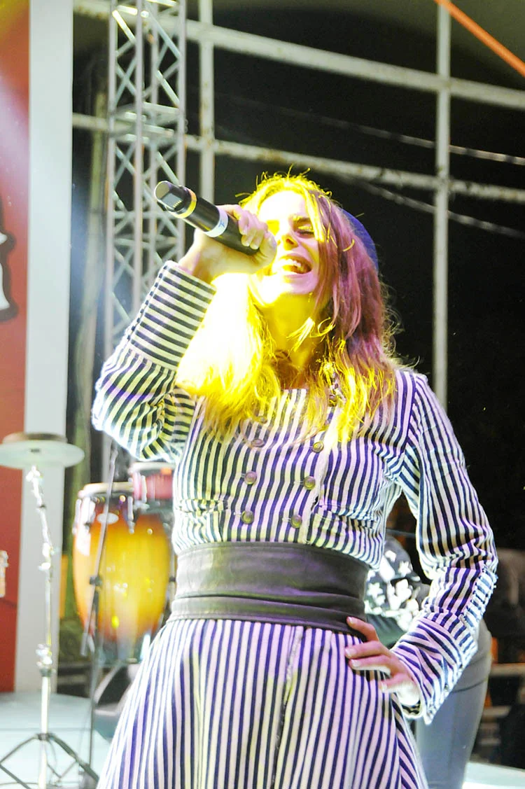 simge sagin AQscI7INEn