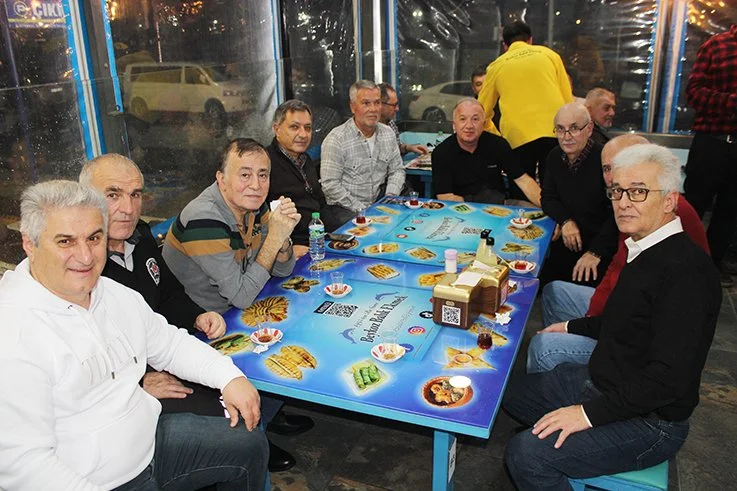 Beykoz’un emekçileri akşam yemeğinde buluştu 1 sise c 3Pw1wgaRas