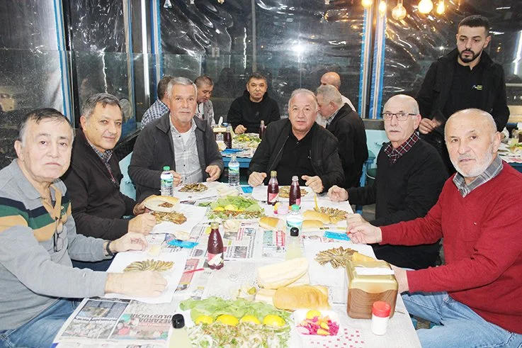 Beykoz’un emekçileri akşam yemeğinde buluştu 4 sise c S3SyyQeqoO