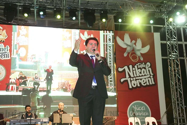 Beykoz Belediyesi’nin, Tarihi Beykoz Çayırı’nda organize ettiği Dernek gecelerinde Sivas