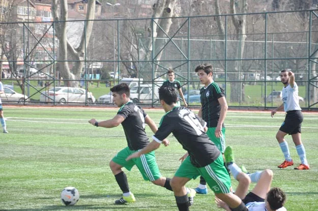 Soğuksuspor, Ortaçeşme Stadı'nda ağırladığı Balkan Yeşilbağlar'ı kaptan Ali Kemal'in golüyle