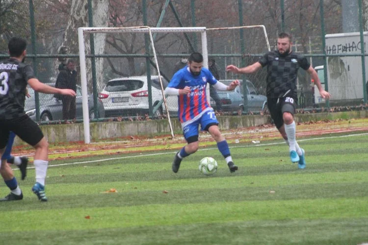 İstanbul SAL 2. Grupta mücadele eden Soğuksuspor, Ortaçeşme Stadında oynanan