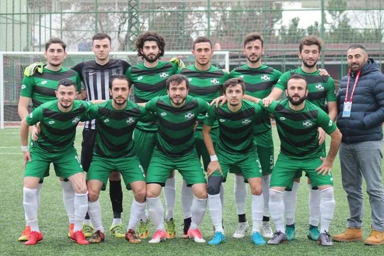 İstanbul SAL 3. Grubunda ilk 2 iddiasını son maça taşıyan