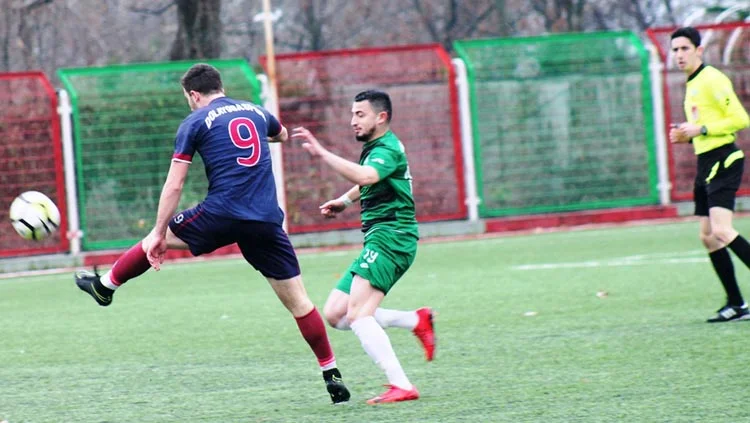 İstanbul SAL 3. Grubunda haftanın en önemli maçı Soğuksuspor ve