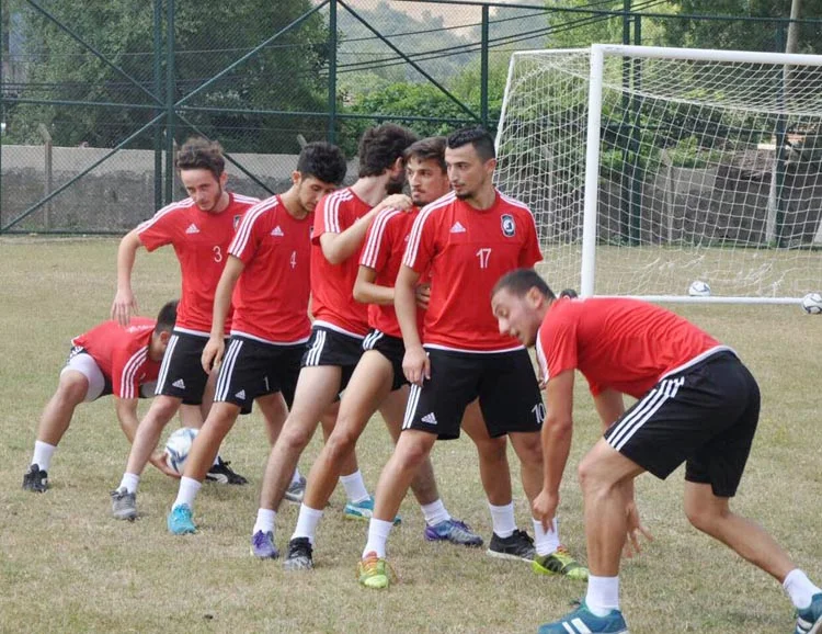 Ligin iddialı takımlarından olması beklenen Beykoz temsilcisi Soğuksuspor haftanın son