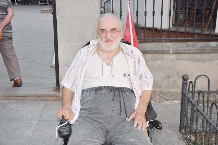 Bülent Küçük'ün Müdürlük görevini yürüttüğü Beykoz İlçe Gençlik Hizmetleri ve