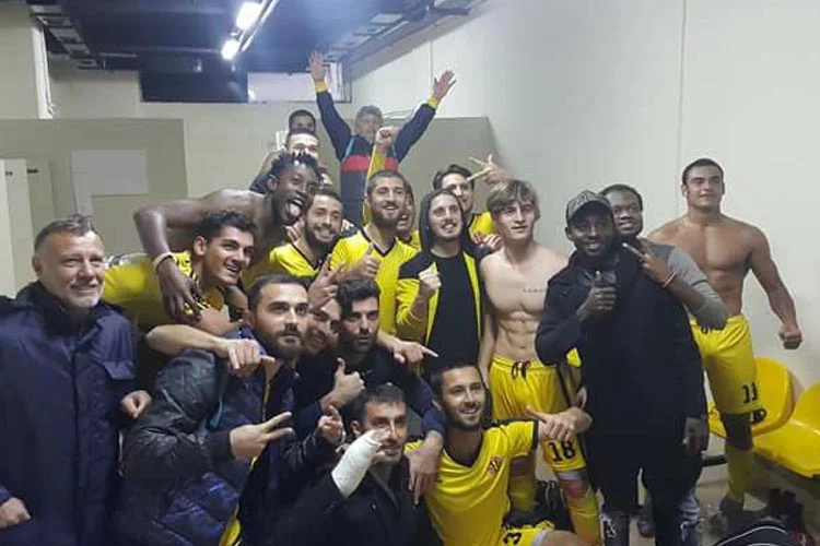 Avcılar Belediyesi Atatürk Stadı’nda karşılaşan Beykoz 1908 AŞ ile Küçüköyspor