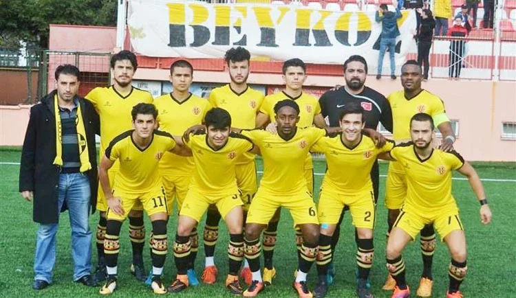 İstanbul SAL 4. Grup'ta lider durumdaki Küçükyalı Yelkenspor ile Kartal