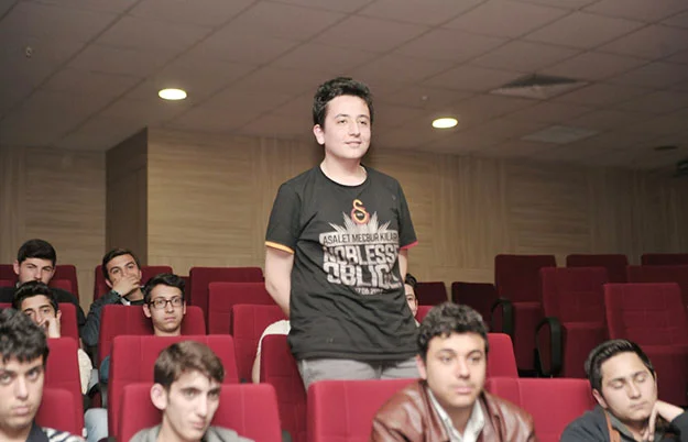 Beykoz Belediyesi tarafından,ı gençlerin yetiştirilmesi amacıyla düzenlenen söyleşiye, eski futbolcu