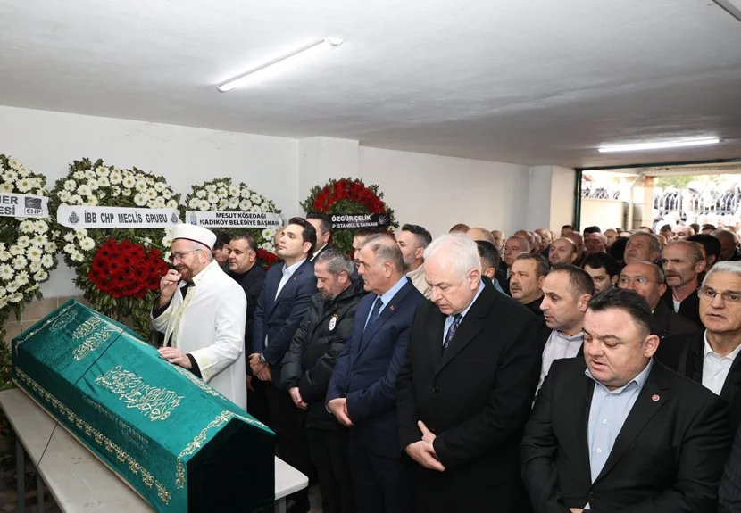 Beykoz Belediyesi Başkan Yardımcısı Turgay Sucuoğlu baba acısıyla sarsıldı. 70