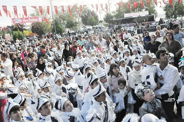 Geleneksel hale gelen Beykoz Belediyesi Sünnet Şöleni'ne kayıtlar başladı. 