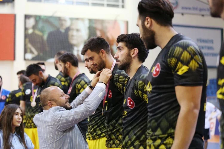 Erkekler Süper Kupa Final maçında Beşiktaş Mogaz, Beykoz Belediyespor'u 28-26