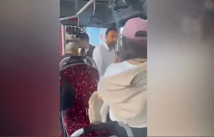 Bulgurlu’dan Beykoz Kavacık’a gitmek üzere binmiş olduğu İETT otobüsünde bir