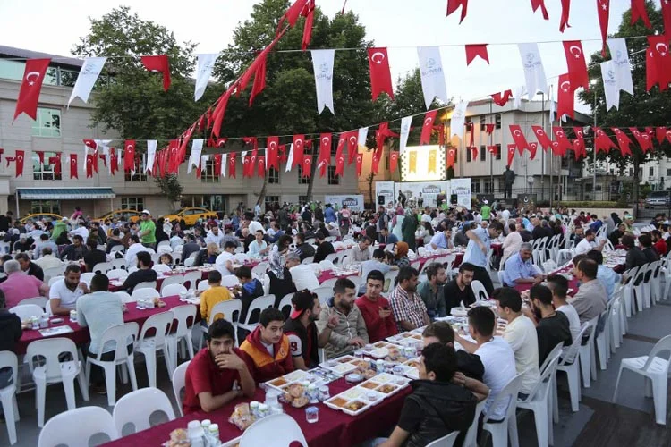 takis iftar beykoz 11 aAF9NkKwD4