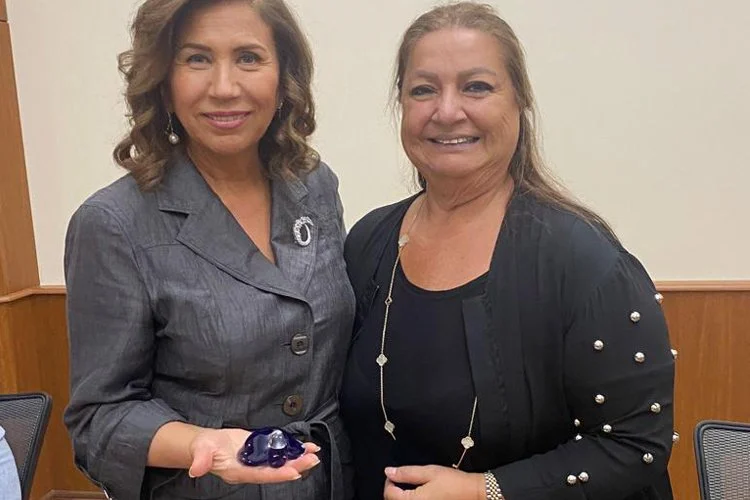 Beykoz'da Egemen Cam Atölyesi'nde üretilen el emeği ürünler Tamev Derneği