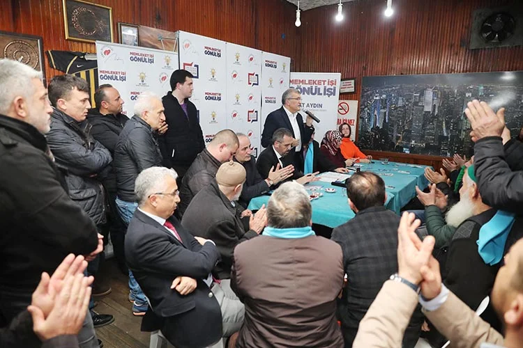 Ali Bahadır ve Gümüşsuyu’nda vatandaşlarla buluşan AK Parti Beykoz Adayı