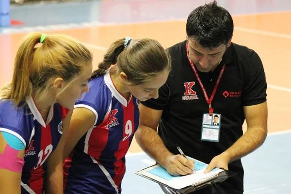 Beykoz’un, Türkiye Bayanlar Voleybol 3. Ligi’ndeki temsilcisi Beykoz Belediyesi Bayan