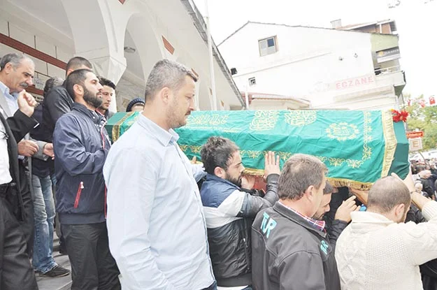 Tekin Işık, ebediyete uğurlandı 2 tekin isik cenaze db 11 TMjsjInb6q